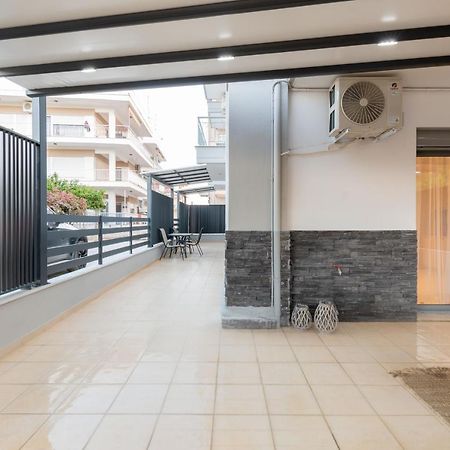 Sithoniars Luxury Ground Floor Apartment With Private Garden 네오스마르마라스 외부 사진