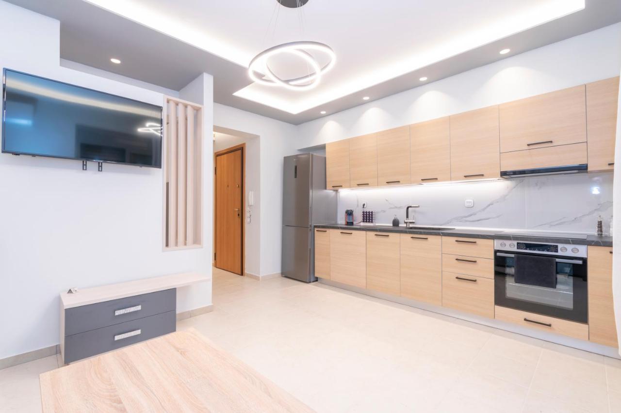 Sithoniars Luxury Ground Floor Apartment With Private Garden 네오스마르마라스 외부 사진