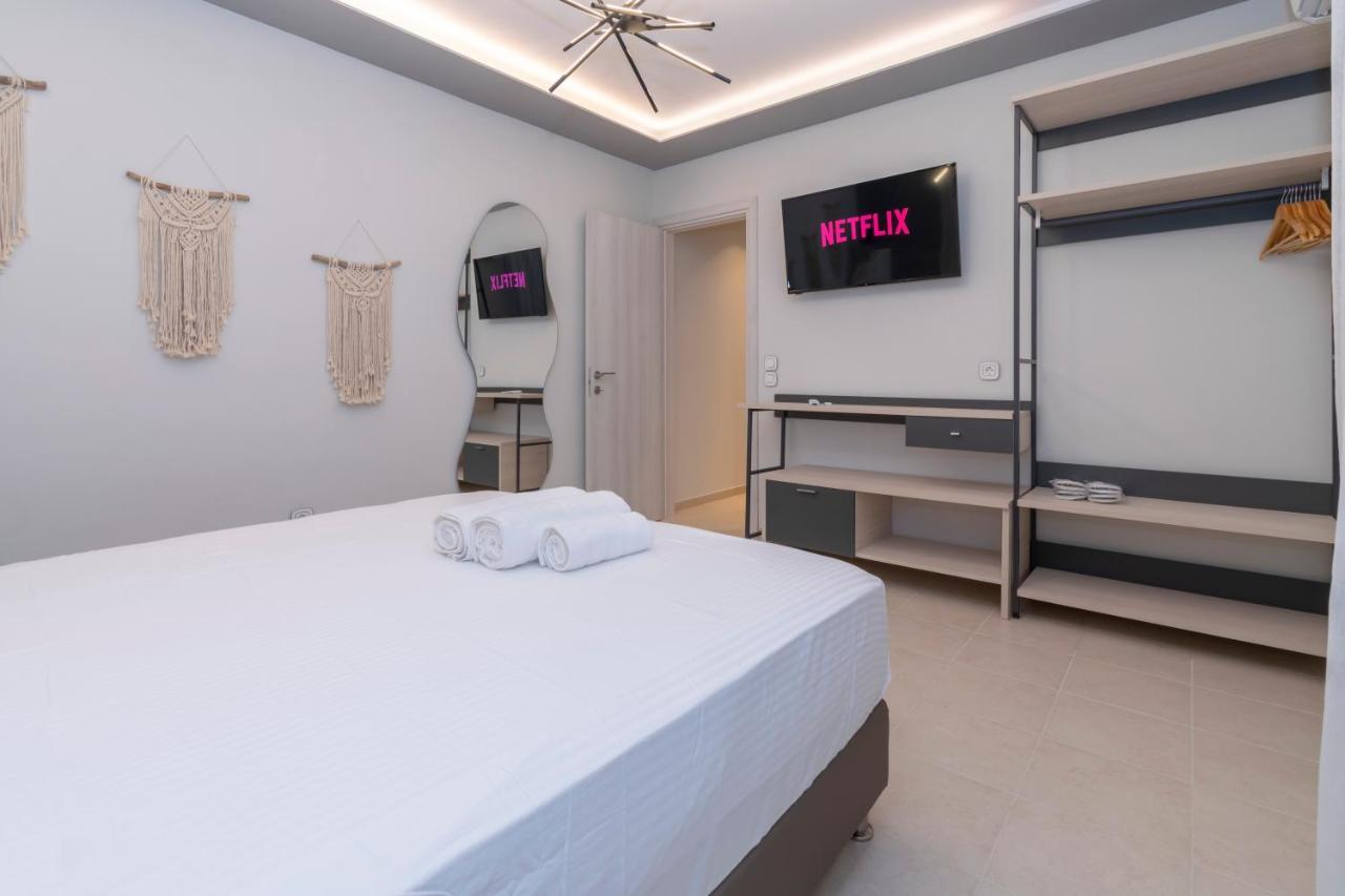 Sithoniars Luxury Ground Floor Apartment With Private Garden 네오스마르마라스 외부 사진