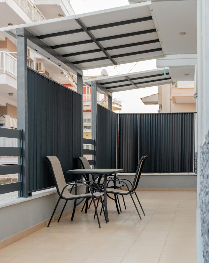 Sithoniars Luxury Ground Floor Apartment With Private Garden 네오스마르마라스 외부 사진
