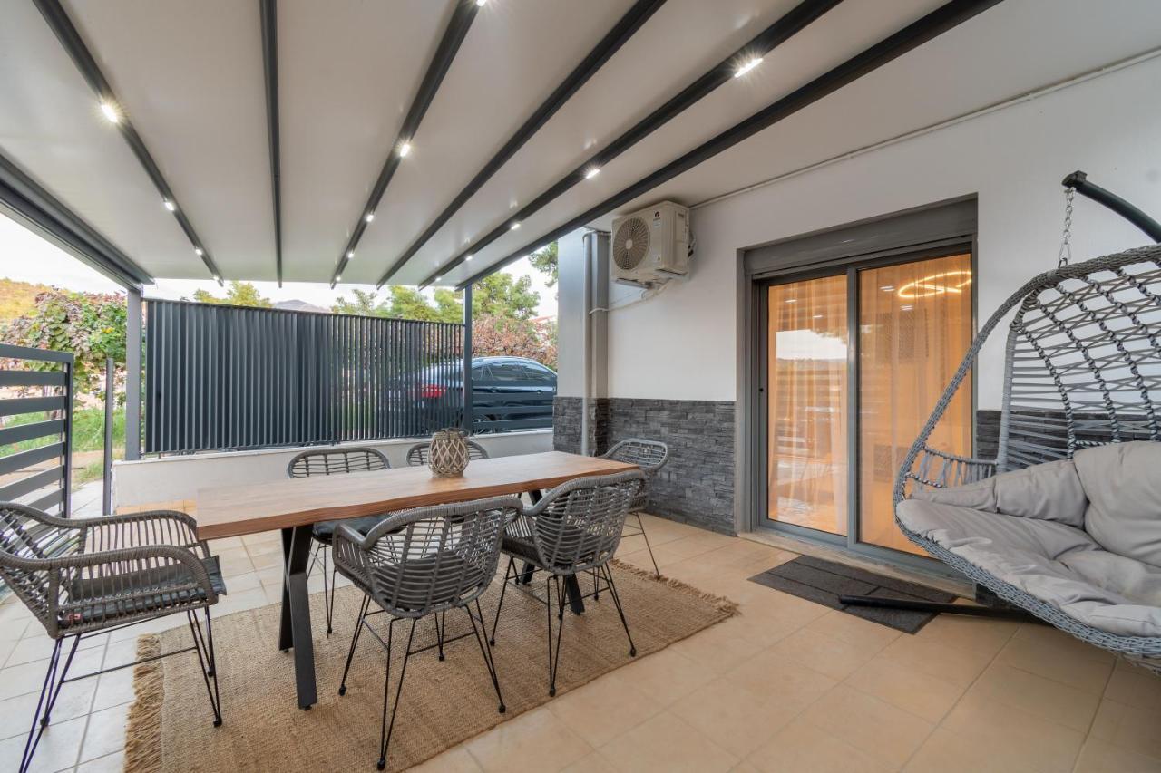 Sithoniars Luxury Ground Floor Apartment With Private Garden 네오스마르마라스 외부 사진