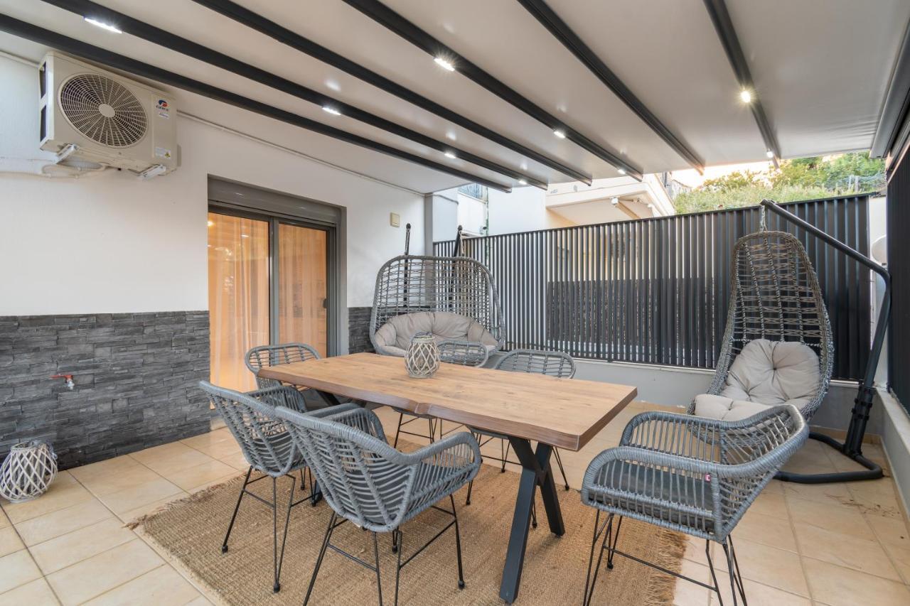 Sithoniars Luxury Ground Floor Apartment With Private Garden 네오스마르마라스 외부 사진